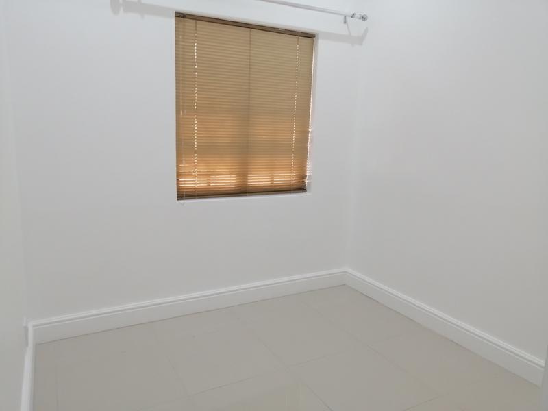 To Let 3 Bedroom Property for Rent in Claremont Western Cape